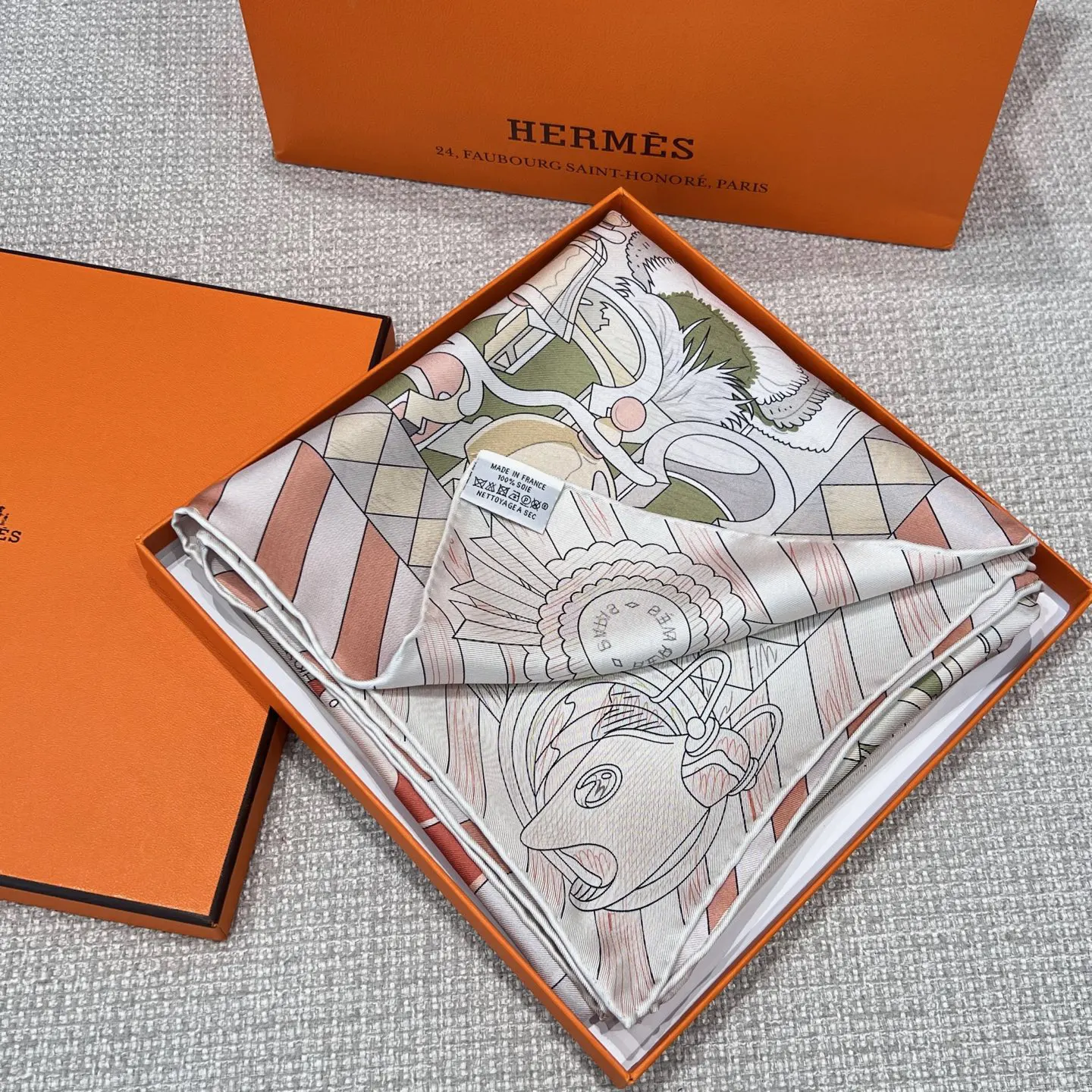 Hermes Fashion Item