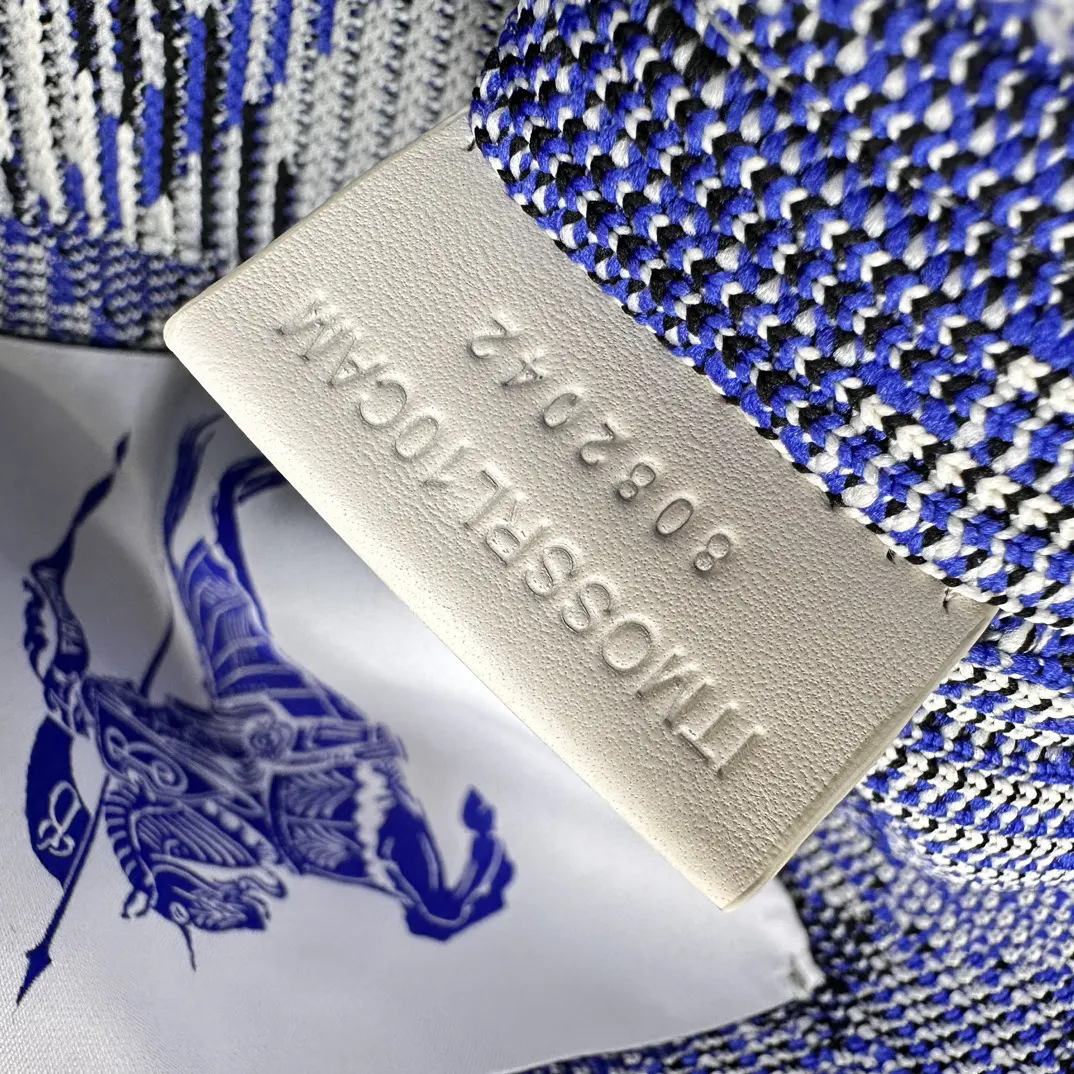 Burberry 雙肩包 实用雙肩款