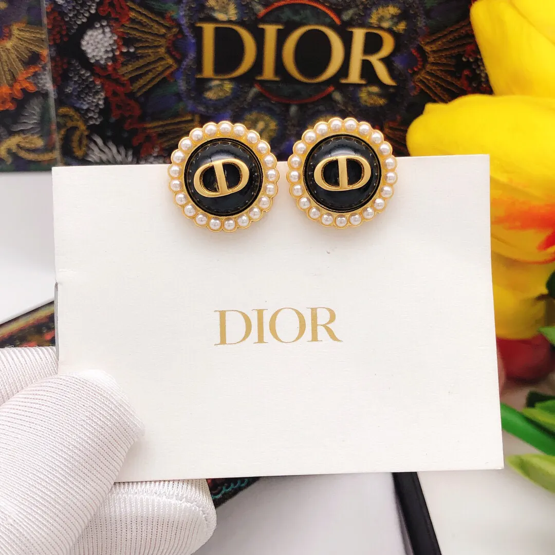 Dior 黑金CD耳环 礼盒精致配饰款
