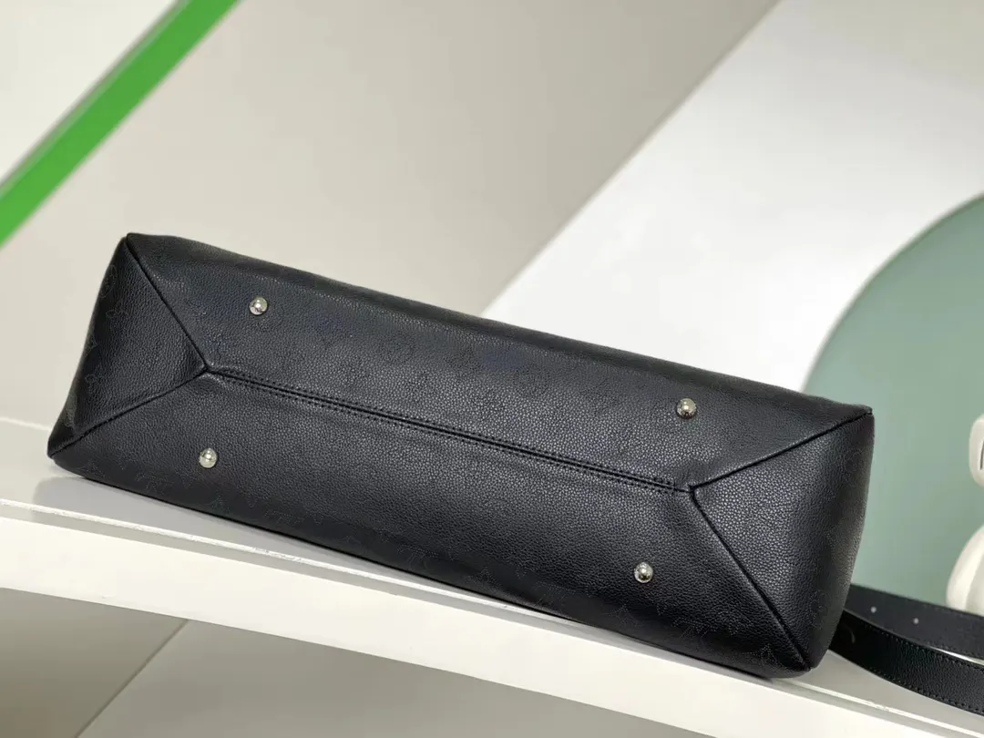 Chain Bag Leather