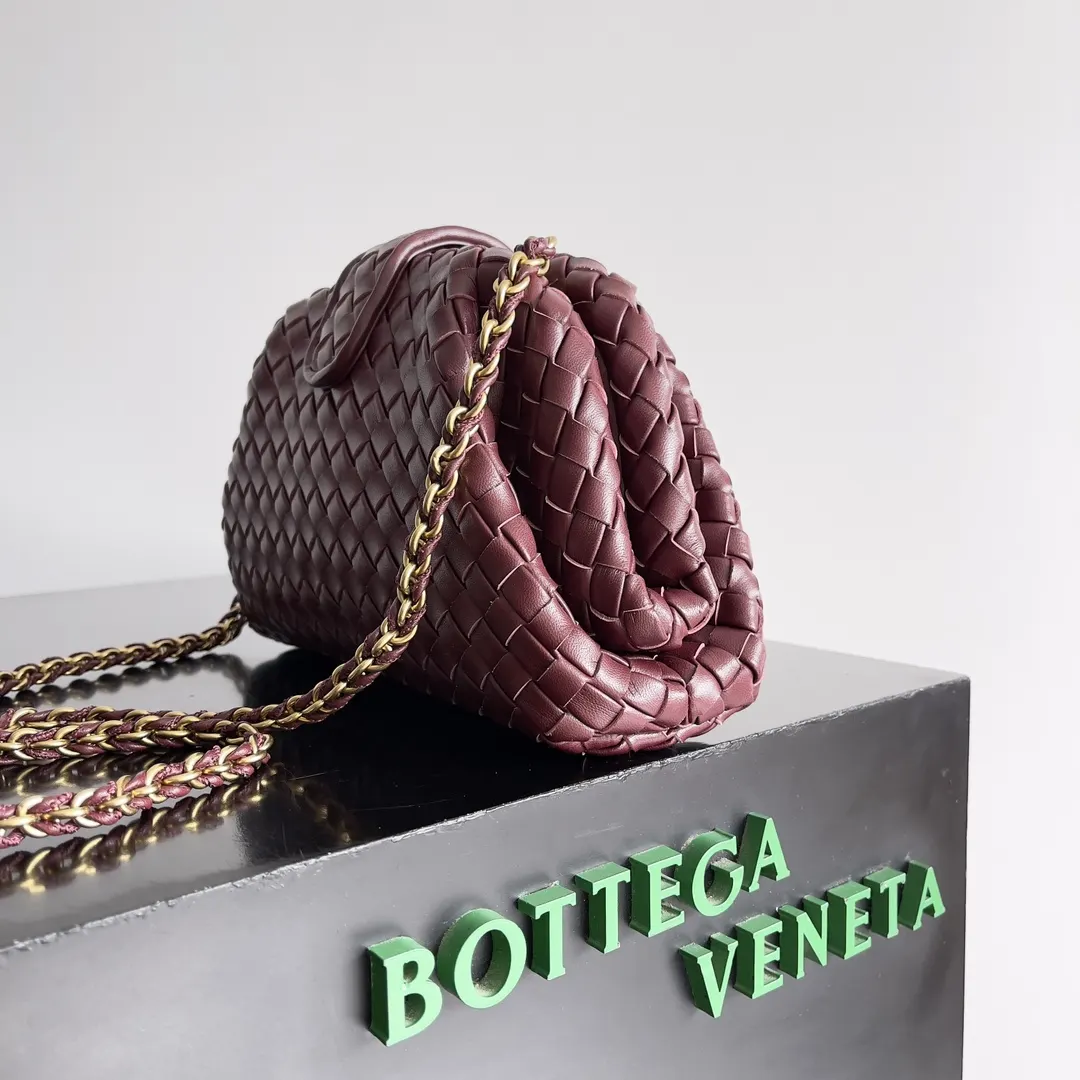 Bottega Veneta 手拿包 精致手拿款