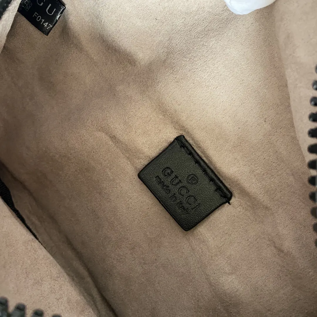 黑色 牛皮 款号 黑色 GG 腰包 胸包推 休闲腰包款