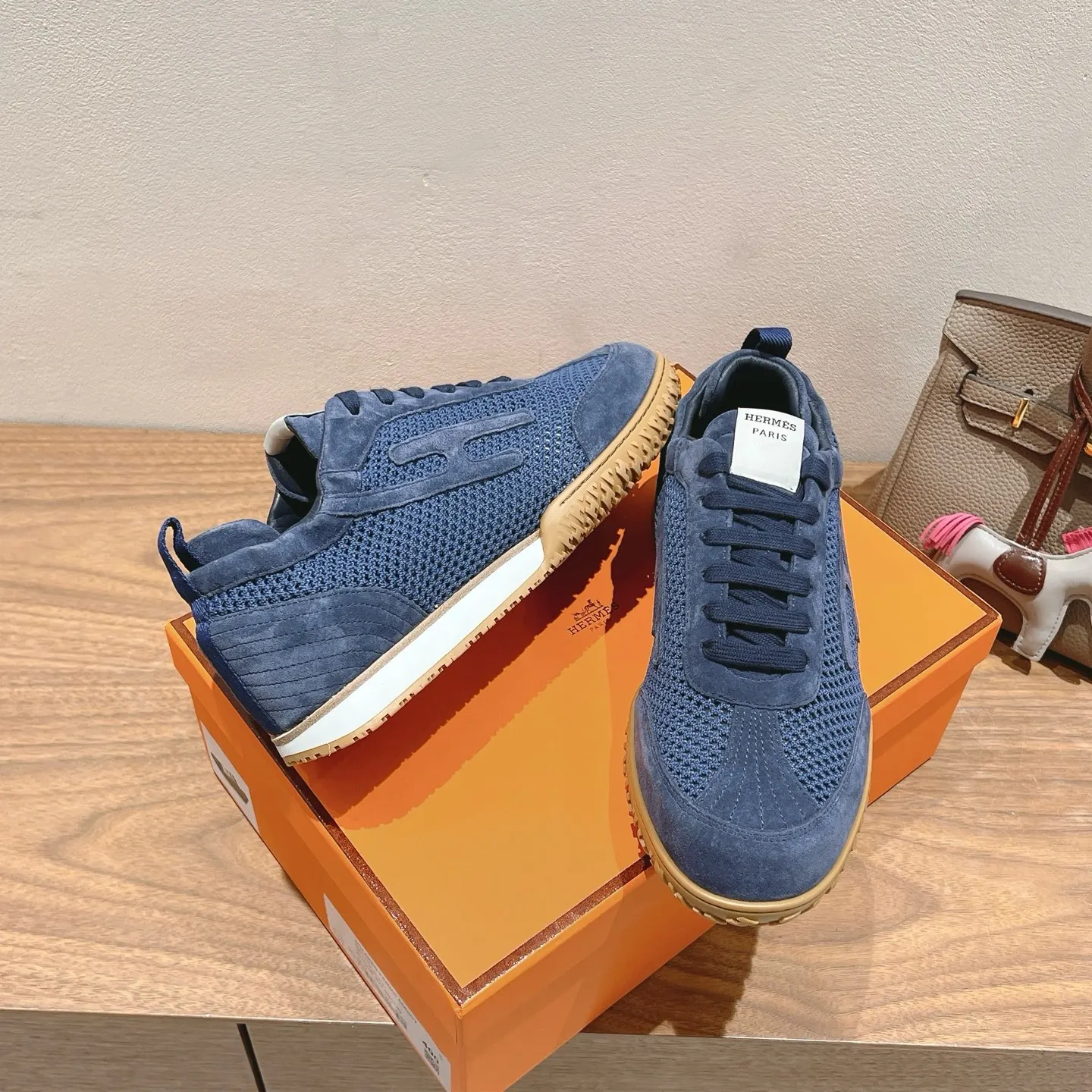 Hermès SS 运动鞋(數字4) Hermès SS 运动鞋(數字4)