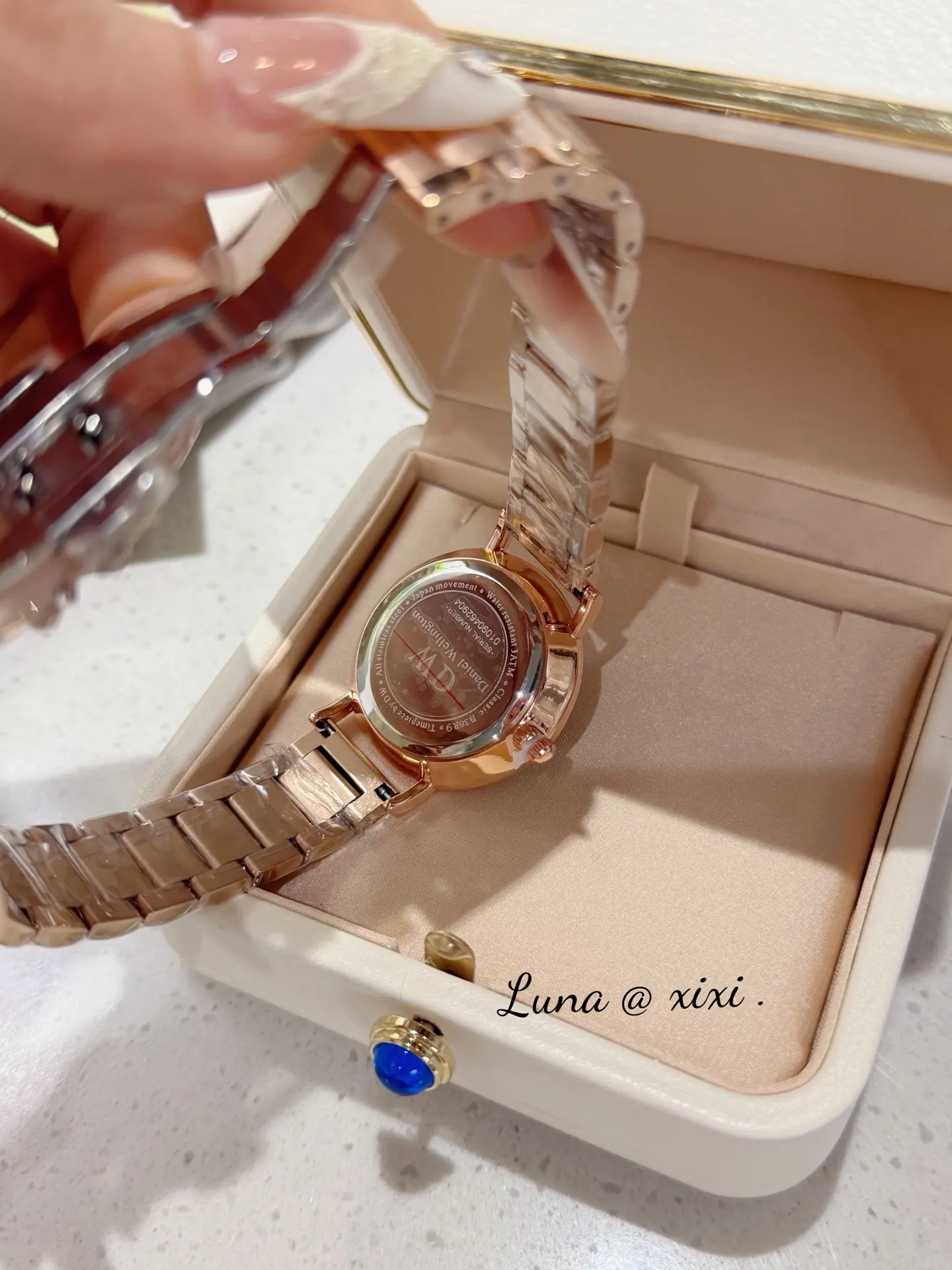 Watch Classic Image 9 Watch Classic Image 9