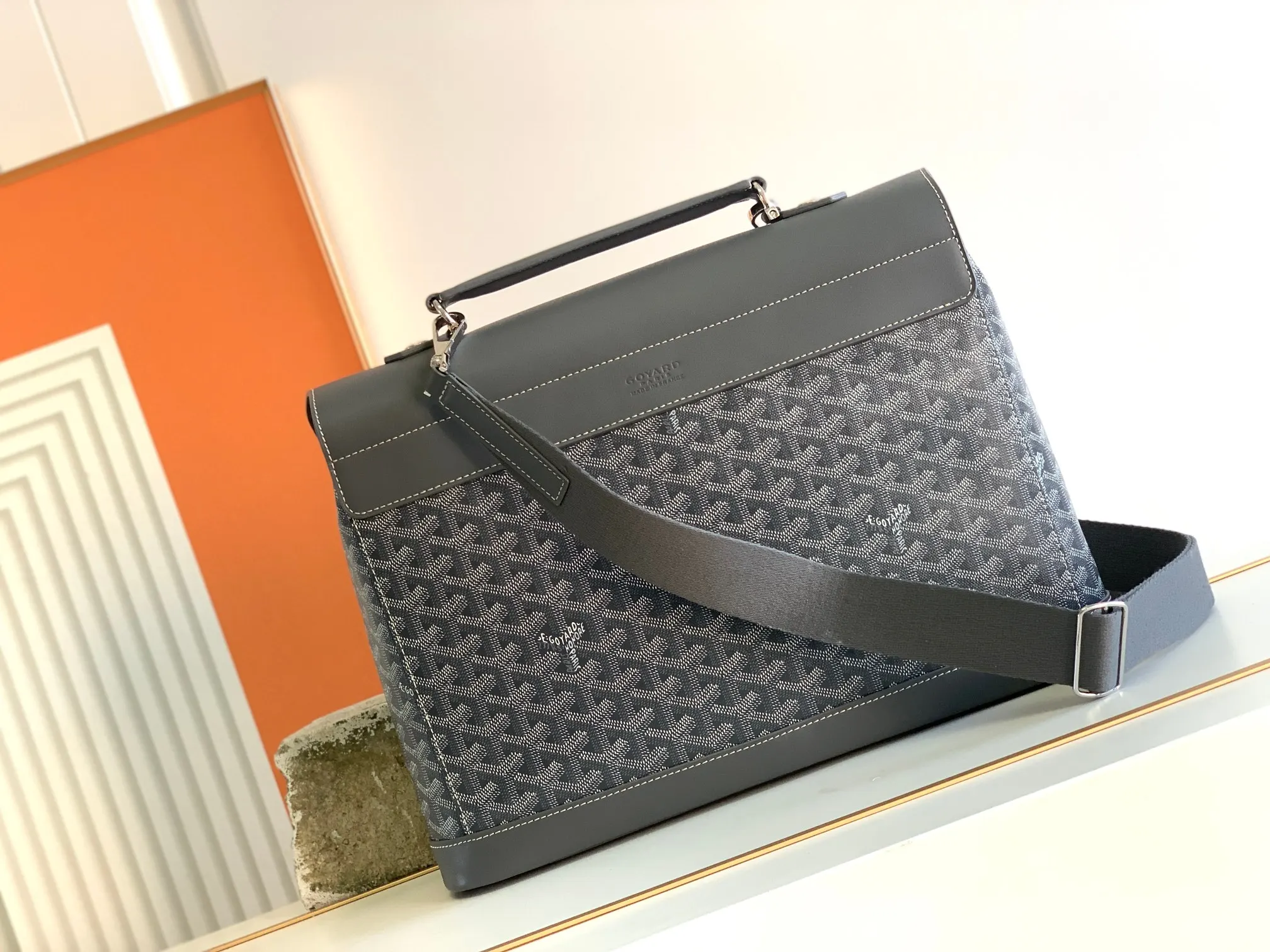 Briefcase Business Commuter Classic Leather