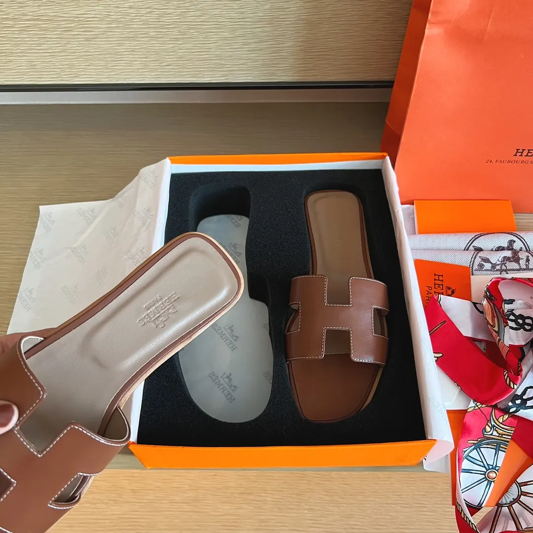 Hermès 羊皮 拖鞋 舒適(數字8) Hermès 羊皮 拖鞋 舒適(數字8)