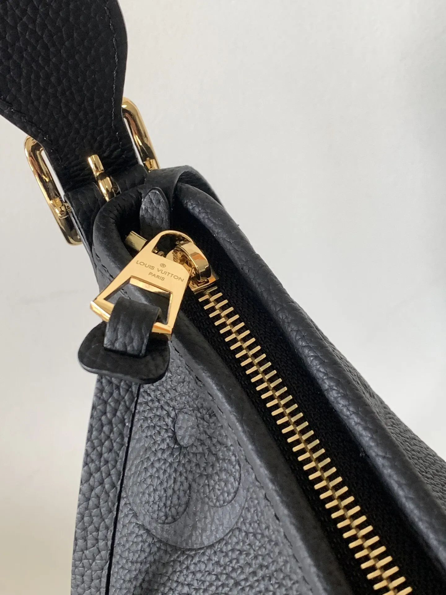 CarryAll 米白 粉色 Monogram 手拿包 精致手拿款
