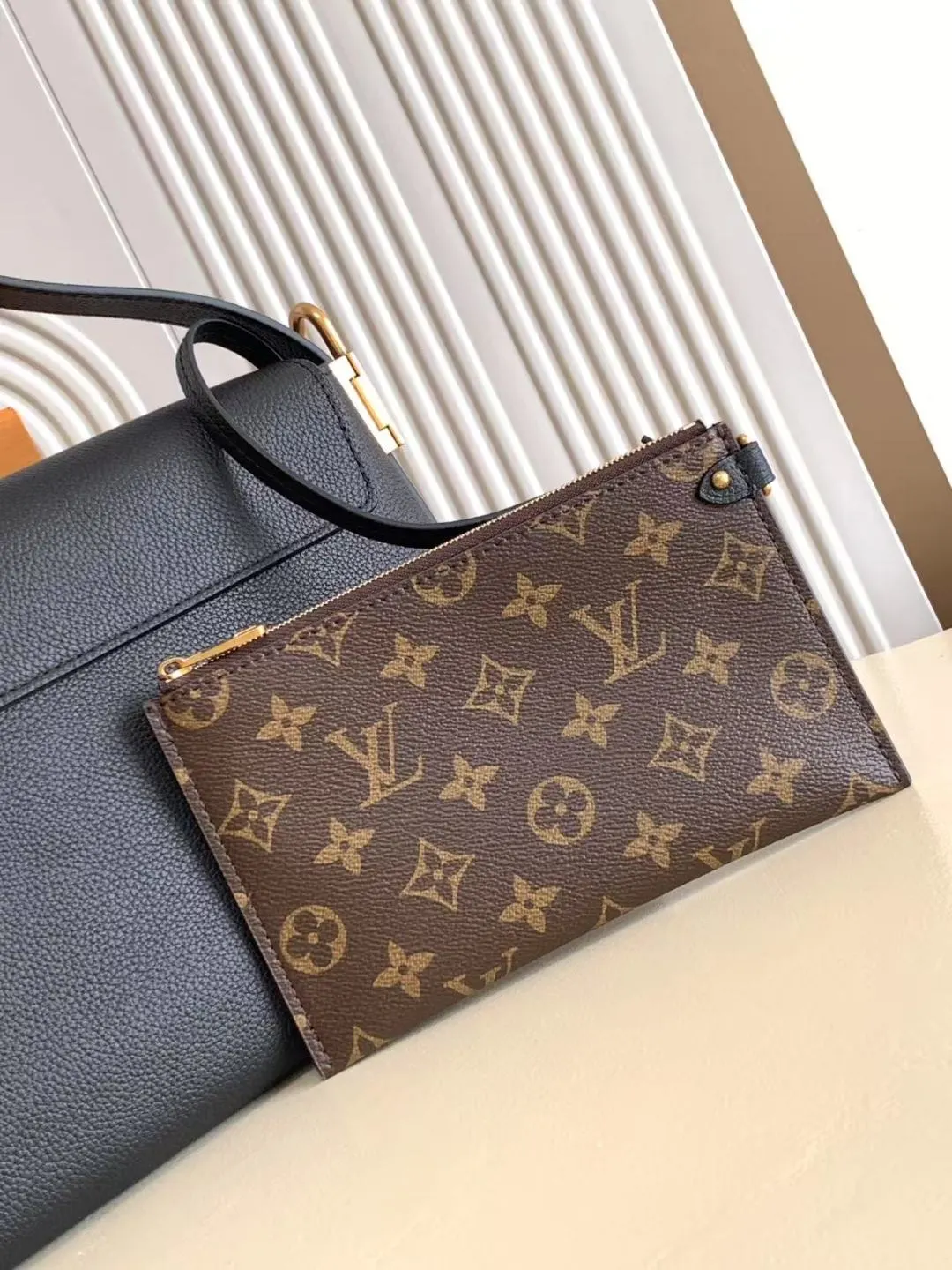Organizer Pouch Travel Leather