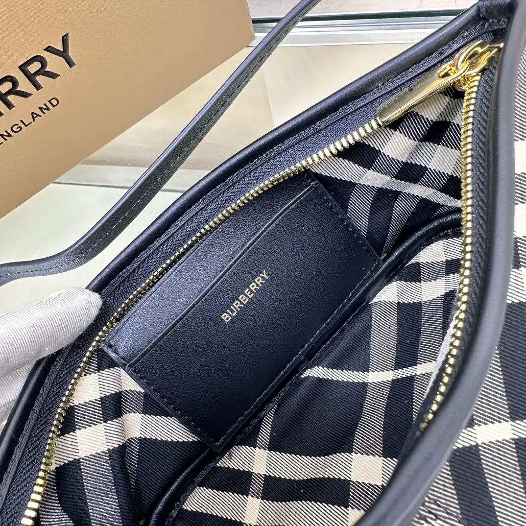 Burberry 提花 腋下包 复古腋下背款