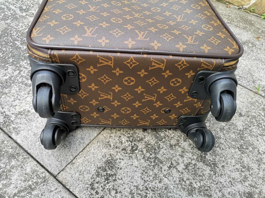 Louis Vuitton Suitcase Travel Lightweight