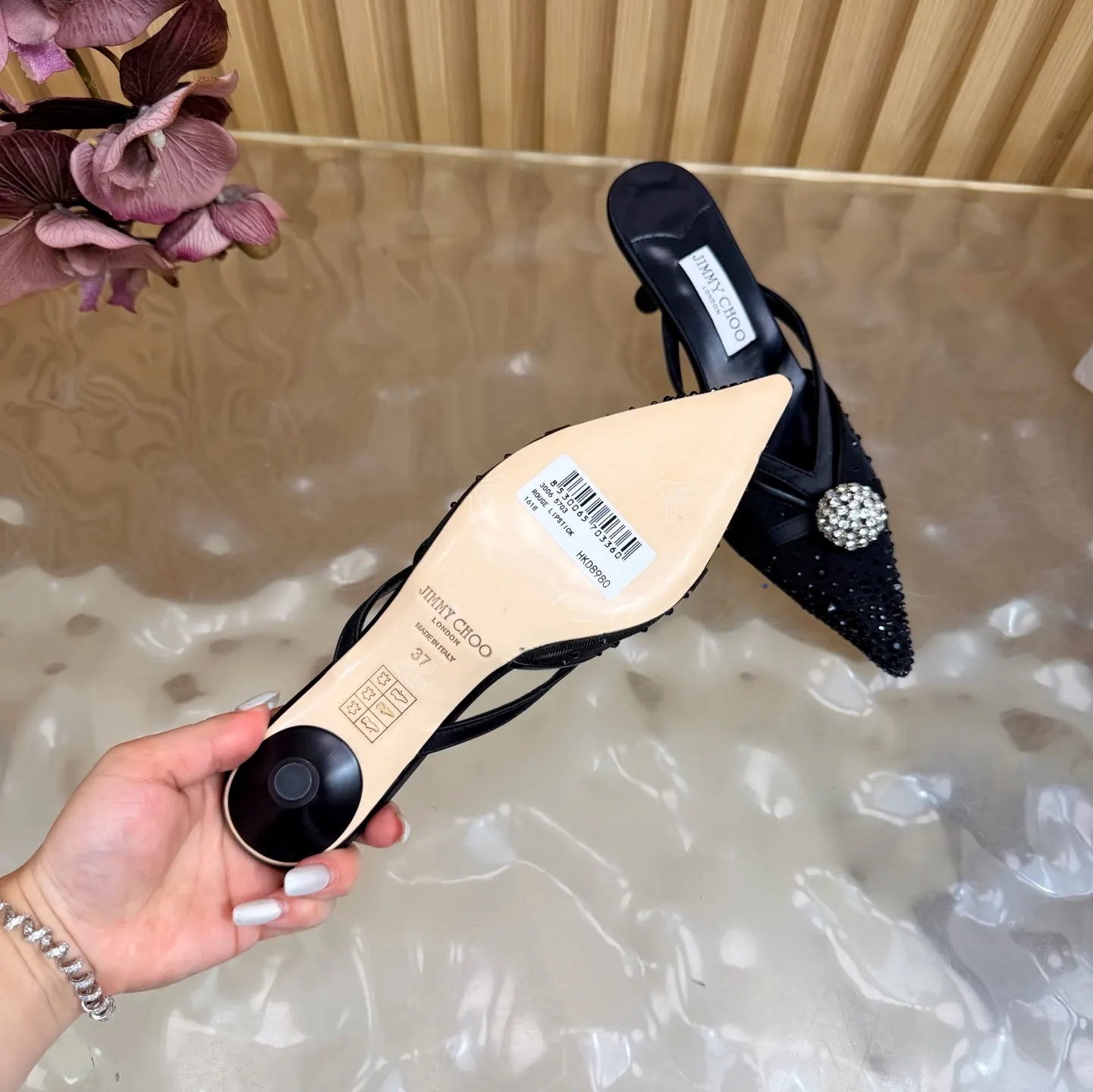 Jimmy Choo 運動鞋 休閒百搭款(數字8) Jimmy Choo 運動鞋 休閒百搭款(數字8)