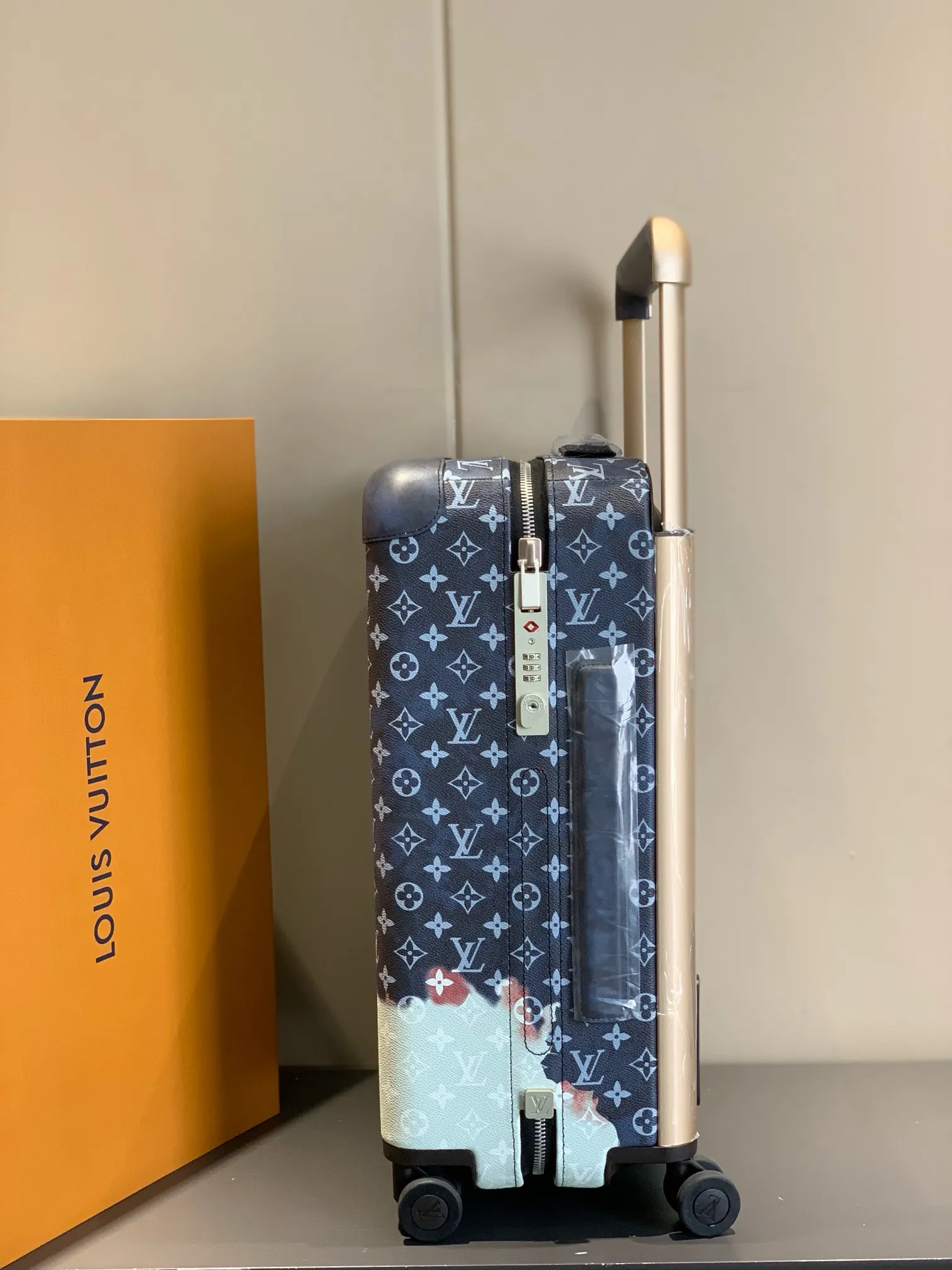 銀色 拉杆真皮包裹 行李箱 旅行拉杆款 輕便出行款