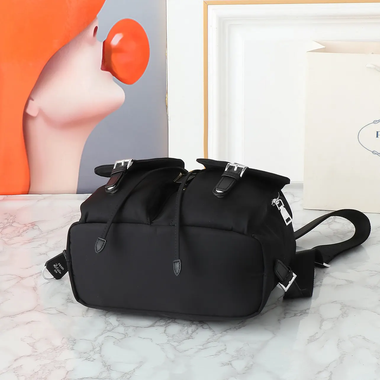 PRADA 银色 Re-Nylon尼龙 皮革 双肩背包 轻便实用款