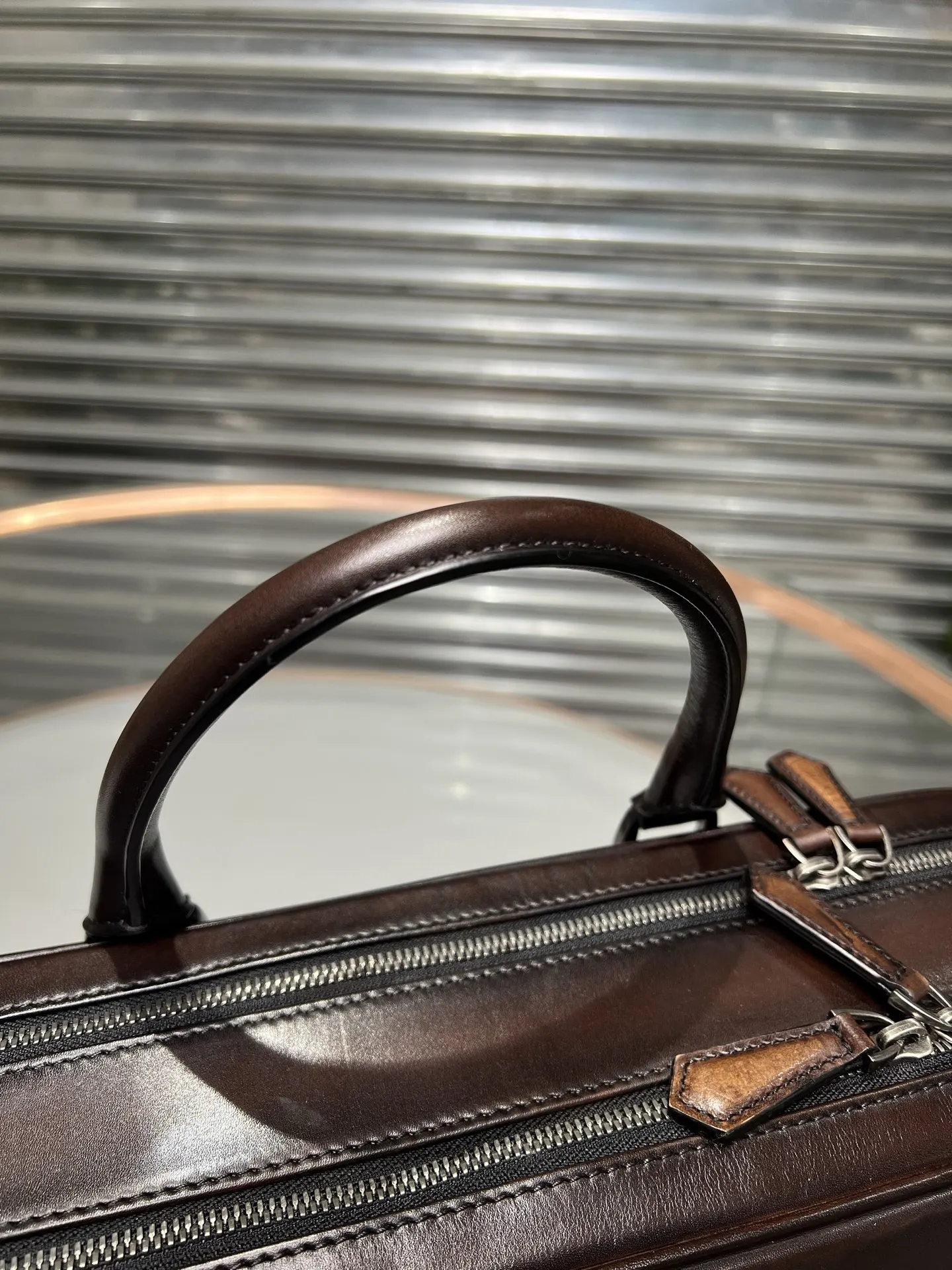 小牛皮 双拉链中号公文包 皮料 意大利进口小牛皮 工艺 车缝 商务通勤款