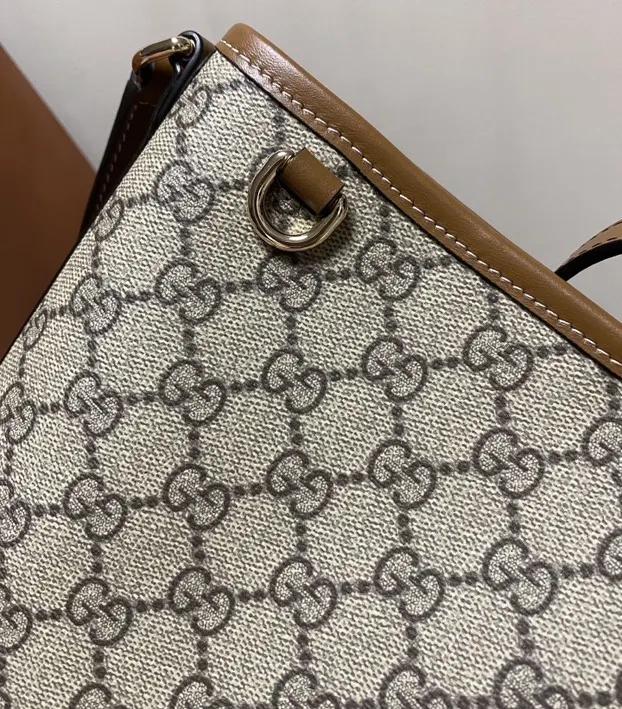 Gucci GG Emblem 水桶包 休閒水桶款