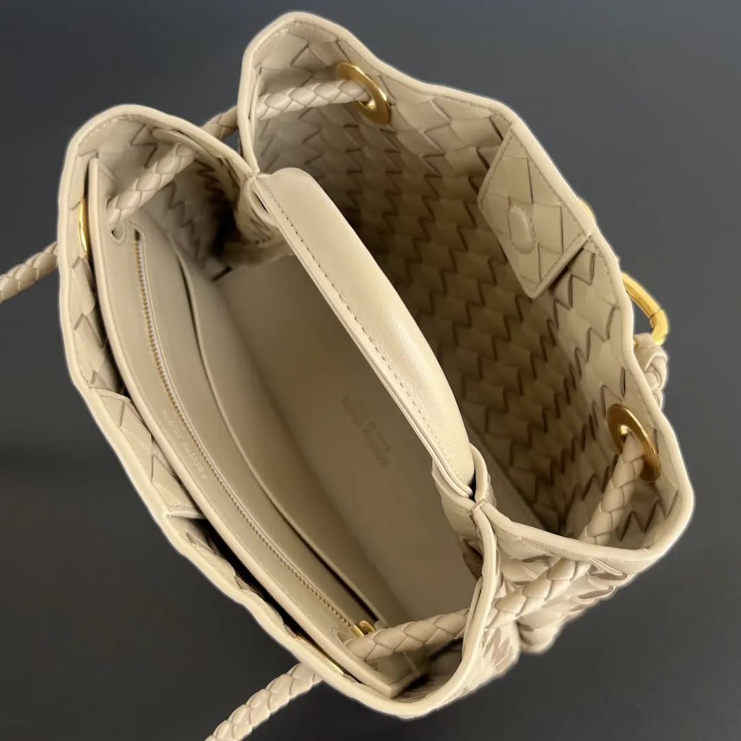 Gold Crossbody Bag Lightweight