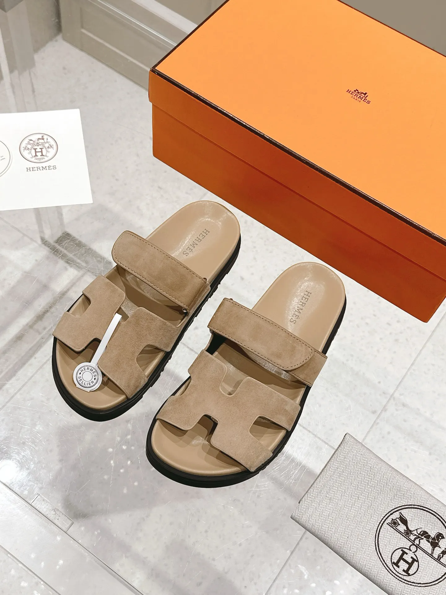 Hermès Oran 羊皮 拖鞋 舒适
