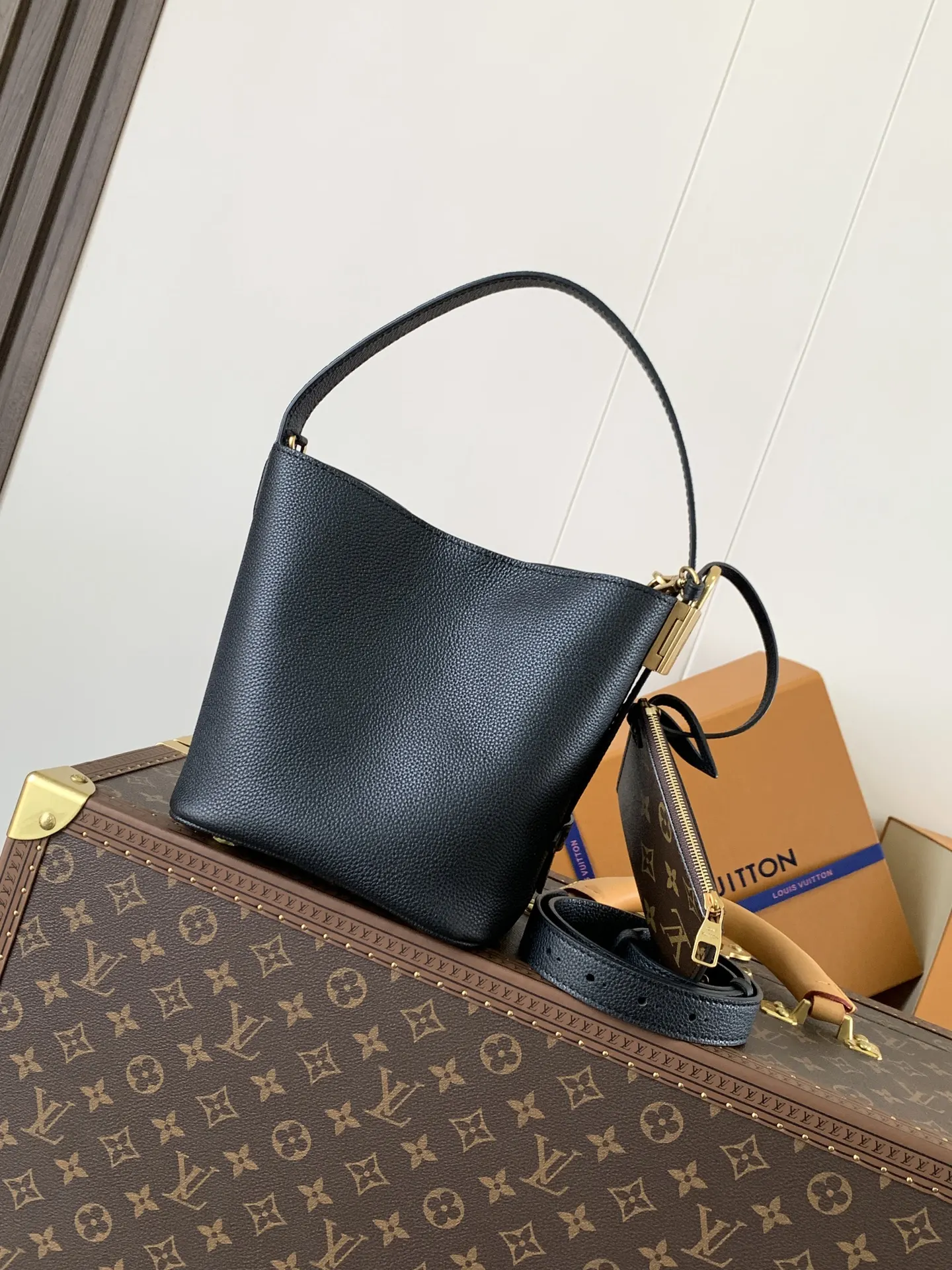 LV 黑色 棕色 牛皮 收納包 旅行收納款