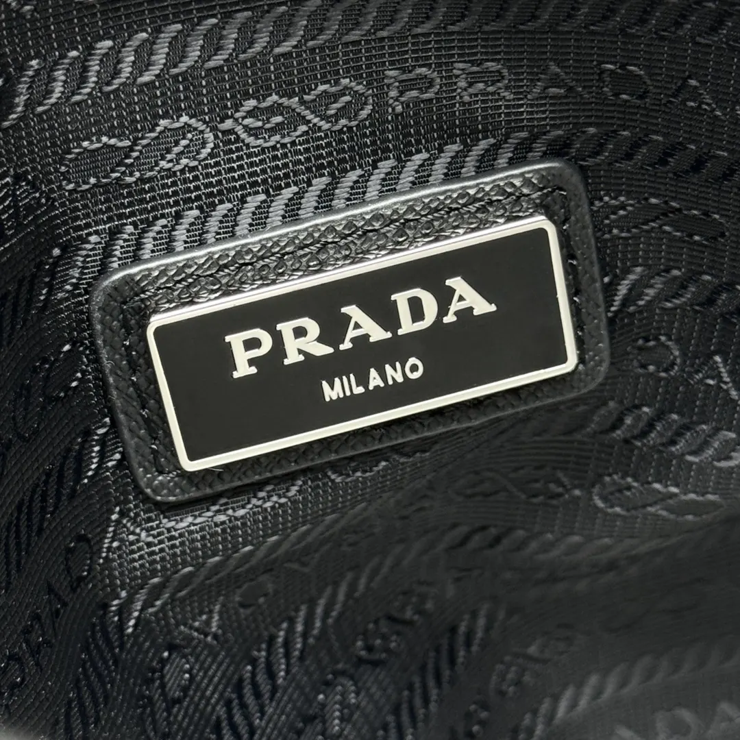 Prada Re-Nylon 黑色 斜背包