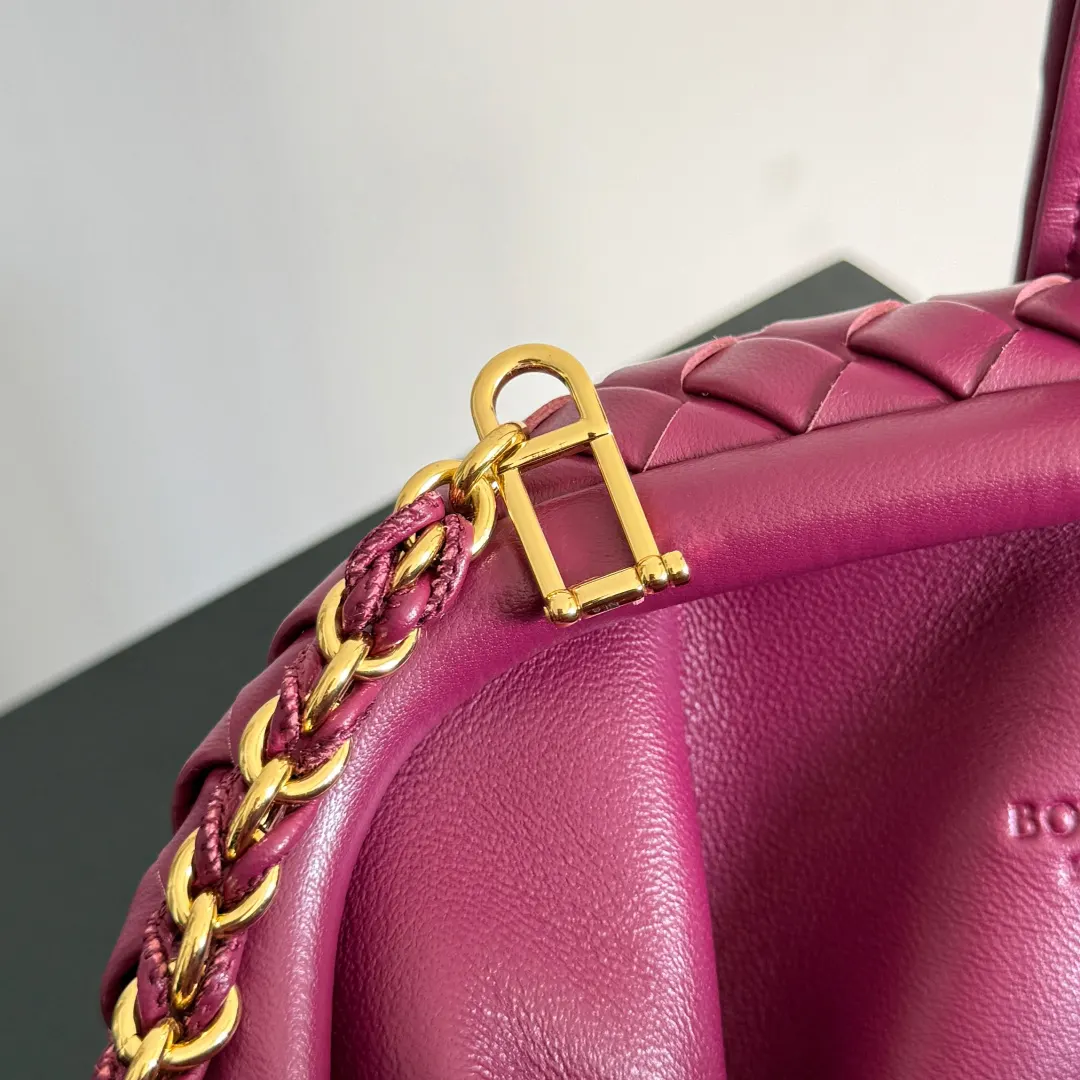 Bottega Veneta 手拿包 精致手拿款