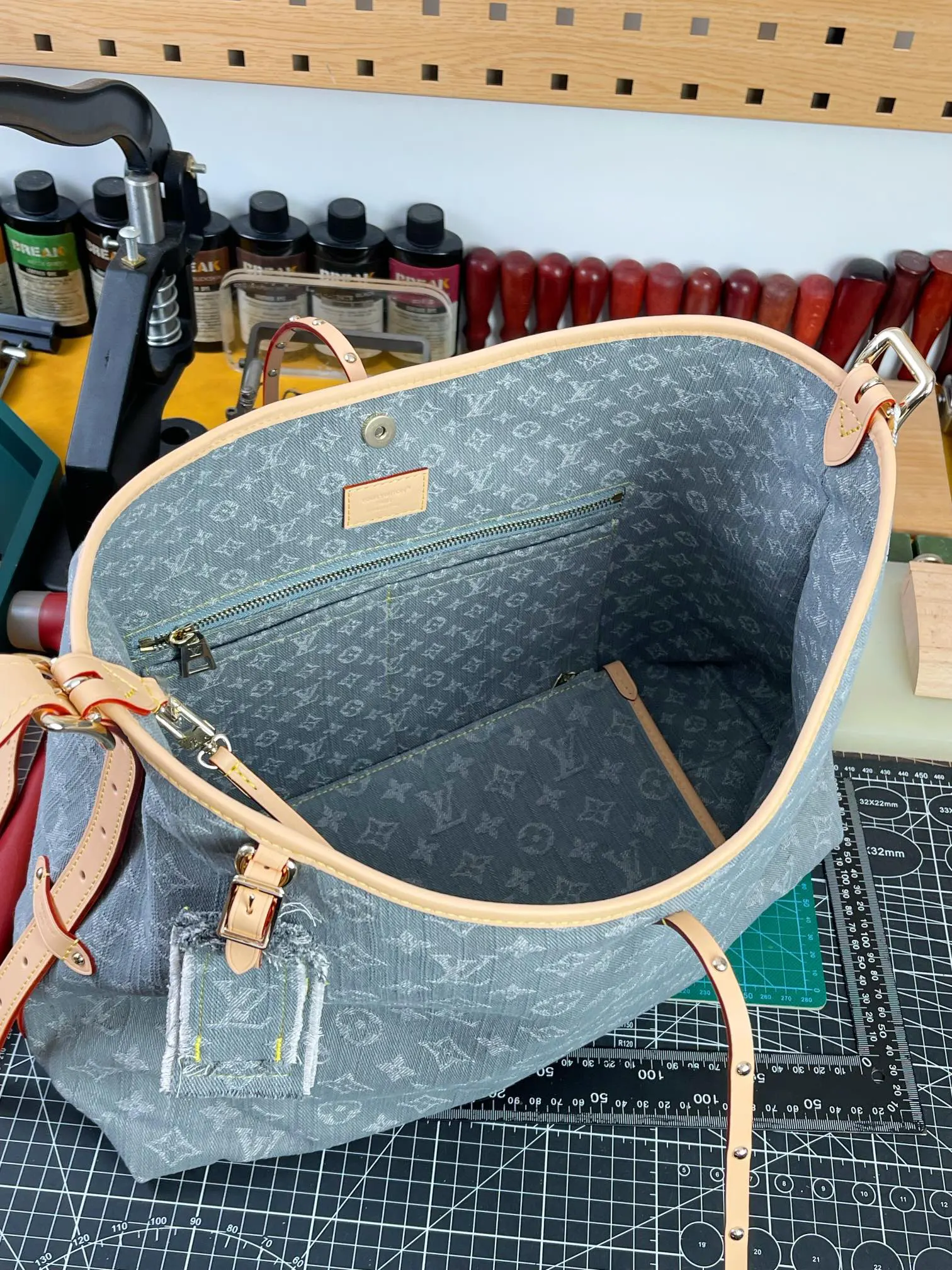 LV CarryAll Mo收纳包 旅行收纳款