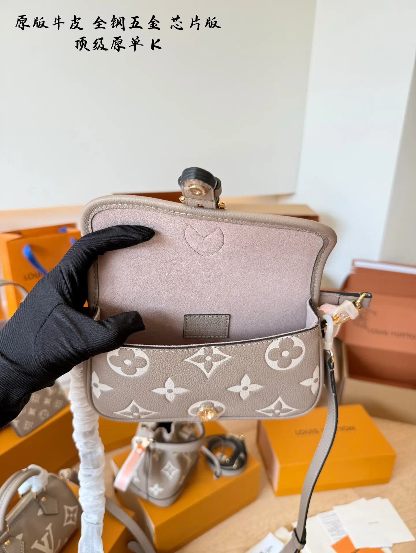 LV 法棍nano 一只nano 可爱的像一块小蛋糕 斜挎 腋下包 复古腋下背款