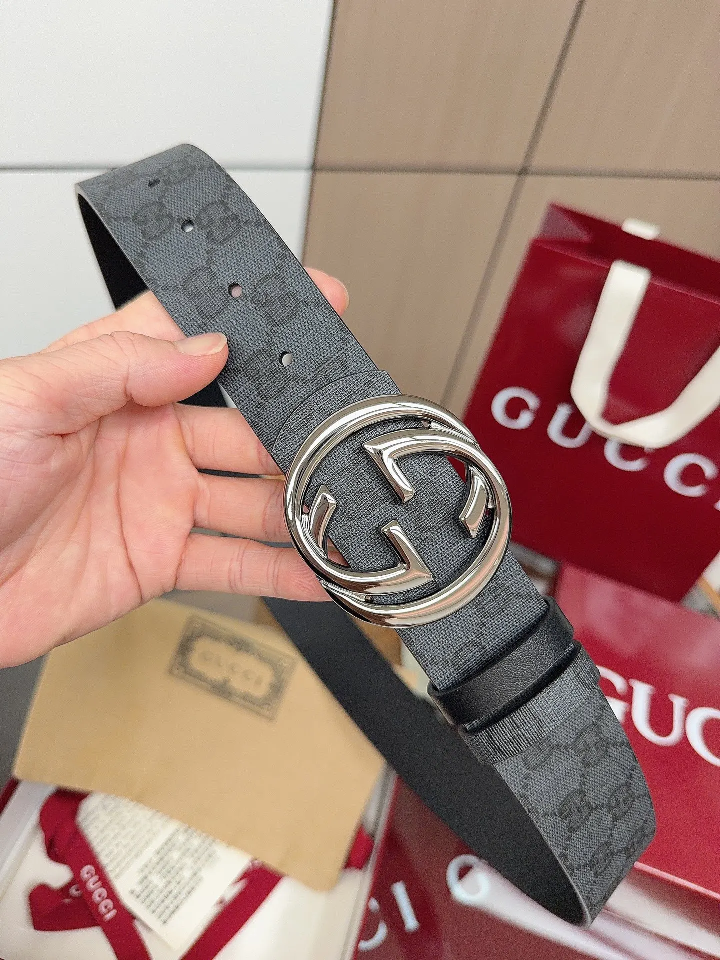 Gucci Double G 雙G扣牛皮腰帶