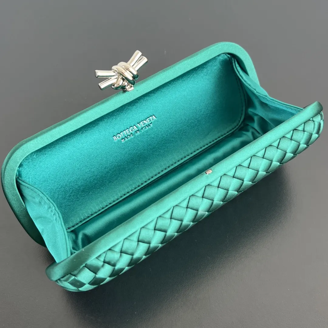 Bottega Veneta 化妆包 便携收纳款