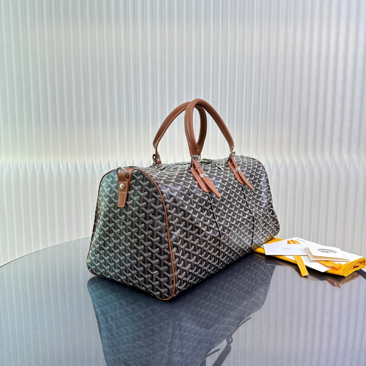 Goyard 黃色 BOSTON 旅行袋適合在机舱内使用 通过搭 一 大容量旅行款