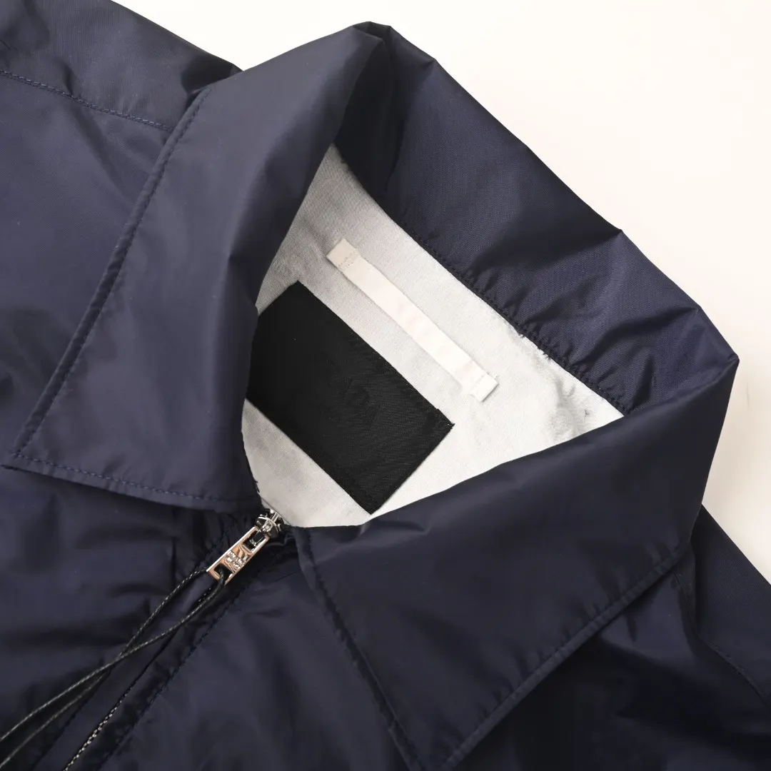 Prada Re-Nylon 尼龙 三角标 外套 通勤休闲