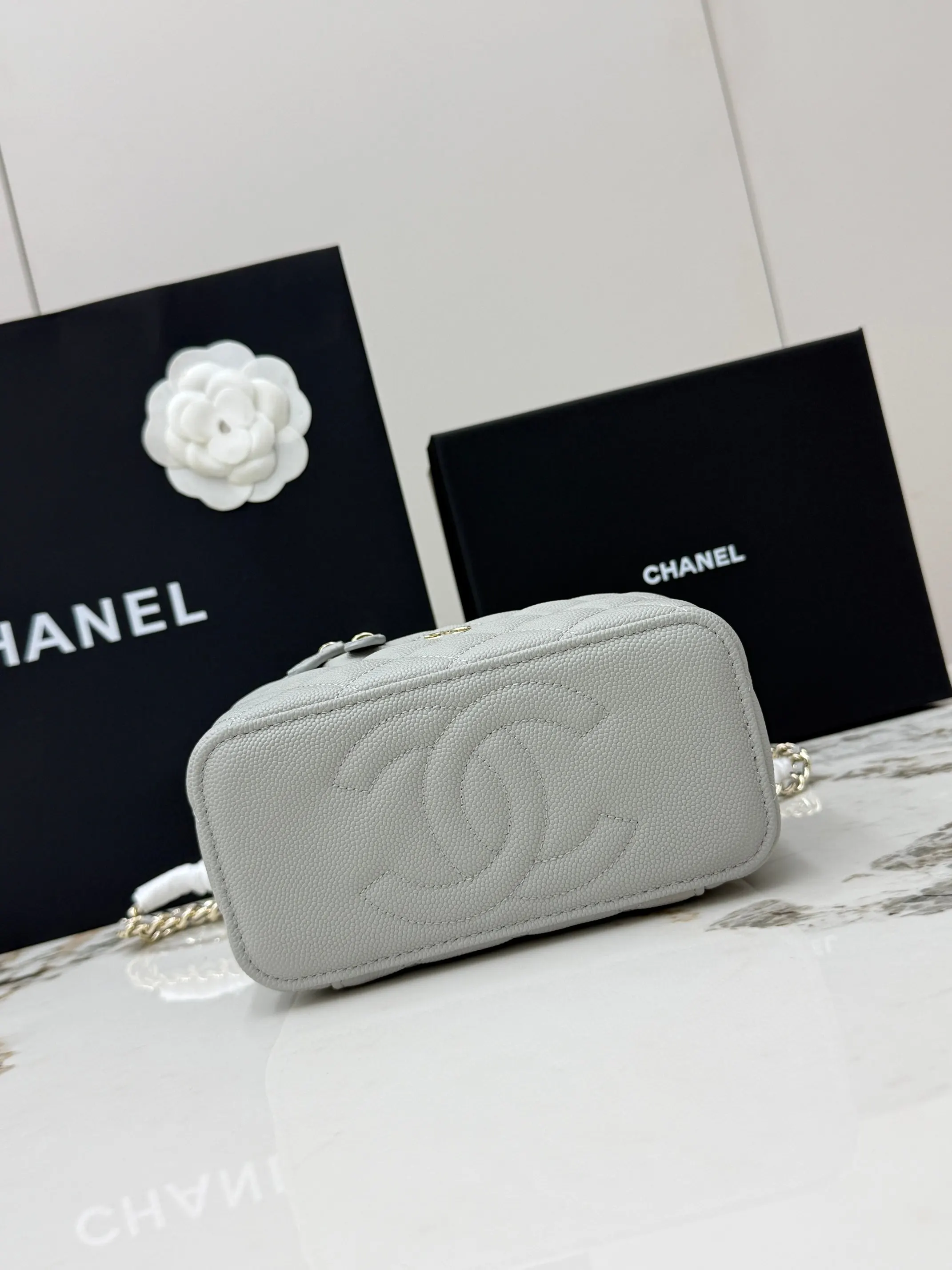 CHANEL 金色 牛皮 链条包 精致链条款