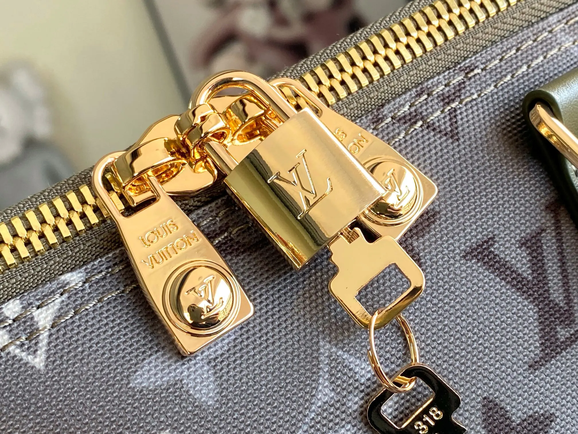 Keepall 金色 牛皮 旅行袋 大容量旅行款(數字9) Keepall 金色 牛皮 旅行袋 大容量旅行款(數字9)