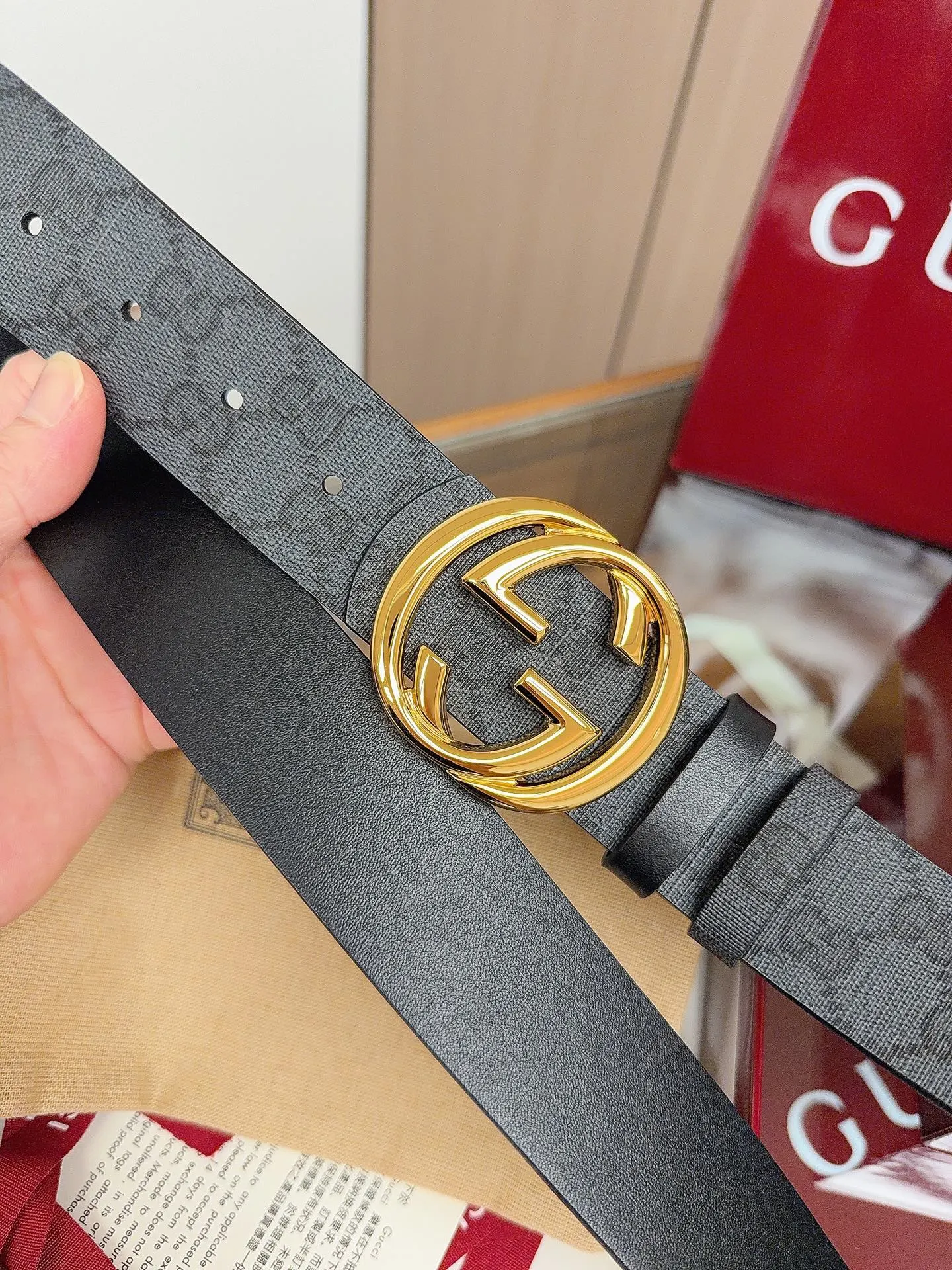 Gucci Double G 双G扣牛皮腰带