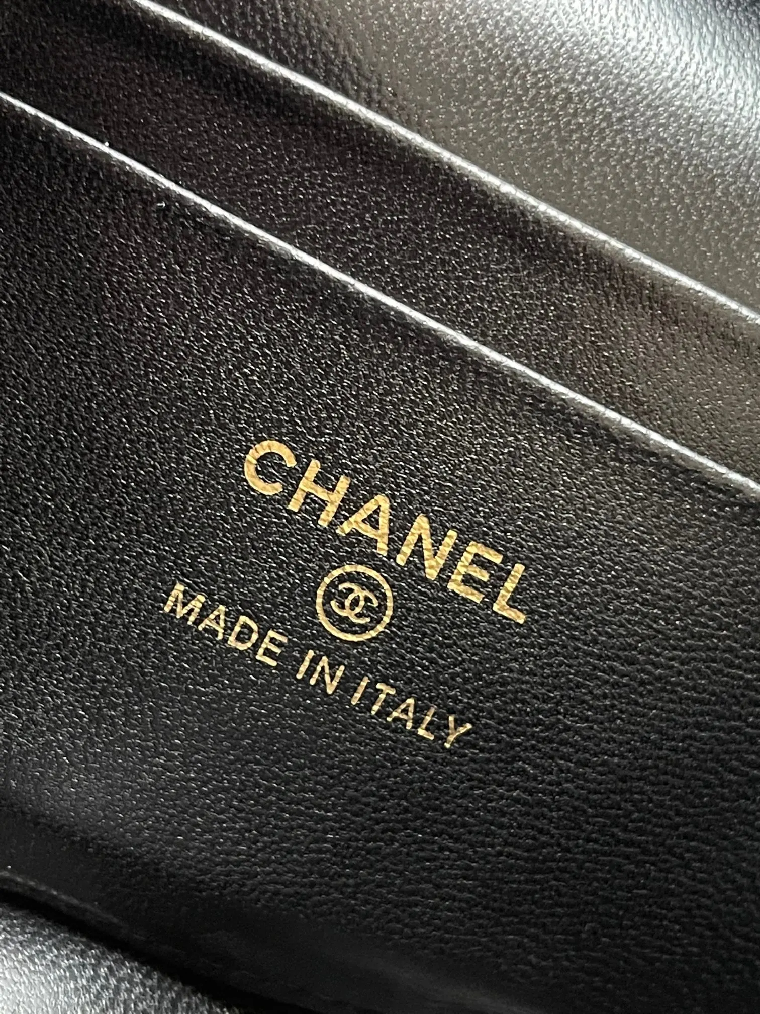 Chanel Caviar Leather Bag Chain Shoulder and Crossbody Wear Image 9 Chanel Caviar Leather Bag Chain Shoulder and Crossbody Wear Image 9