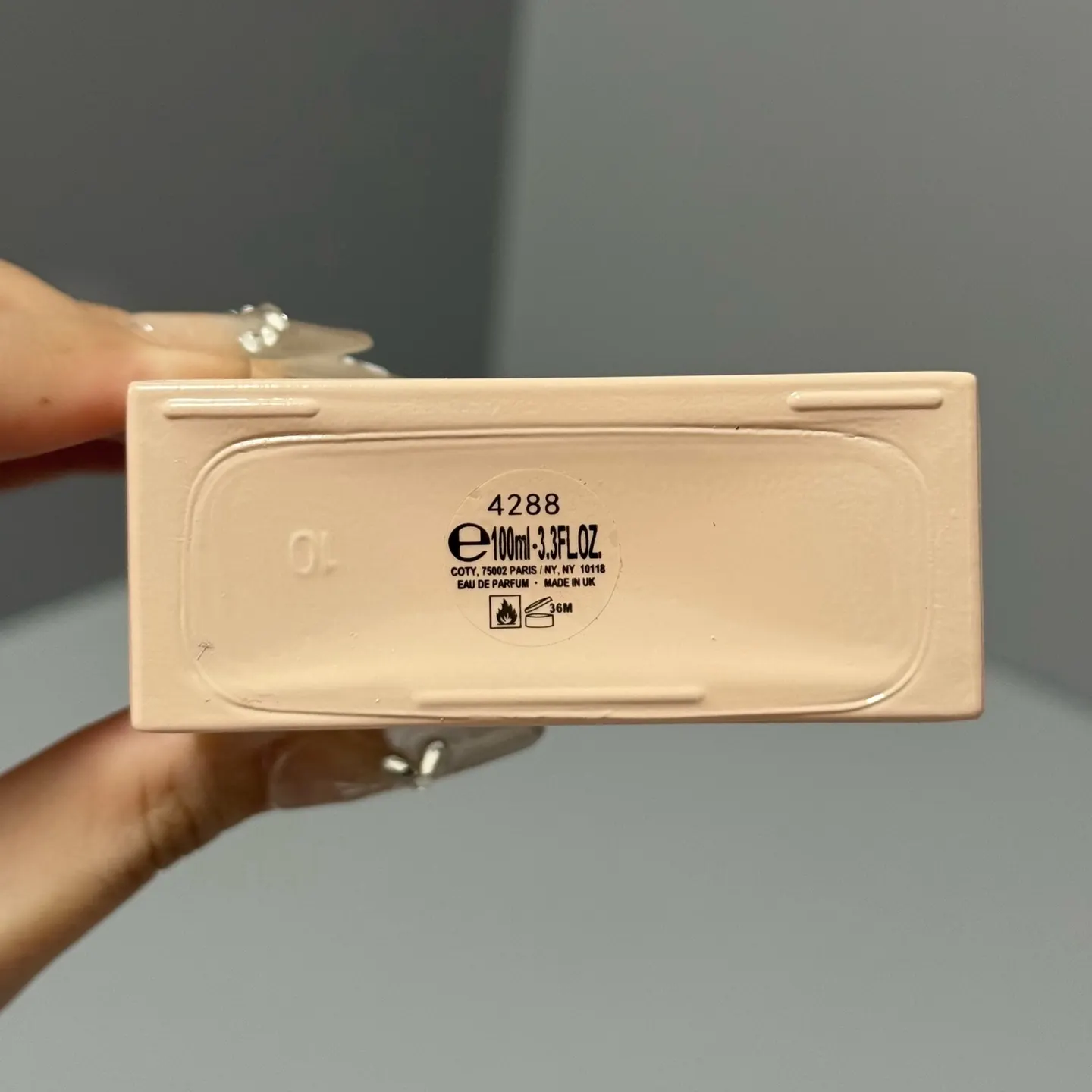 Gucci Bloom 花悦系列酒红花卉女士香水礼盒