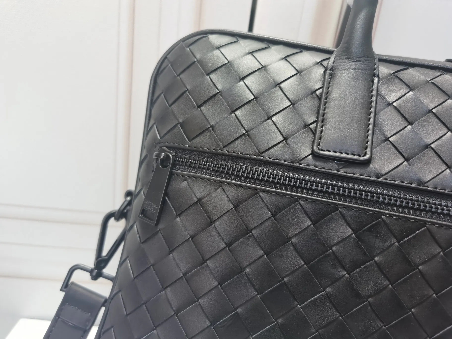 Bottega Veneta 牛皮 公文包 商務通勤款(數字9) Bottega Veneta 牛皮 公文包 商務通勤款(數字9)