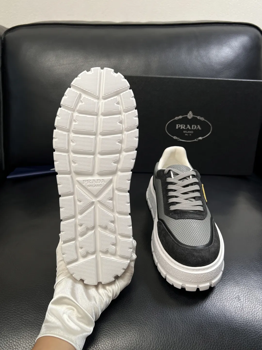 Prada Fashion Item Casual Versatile Leather