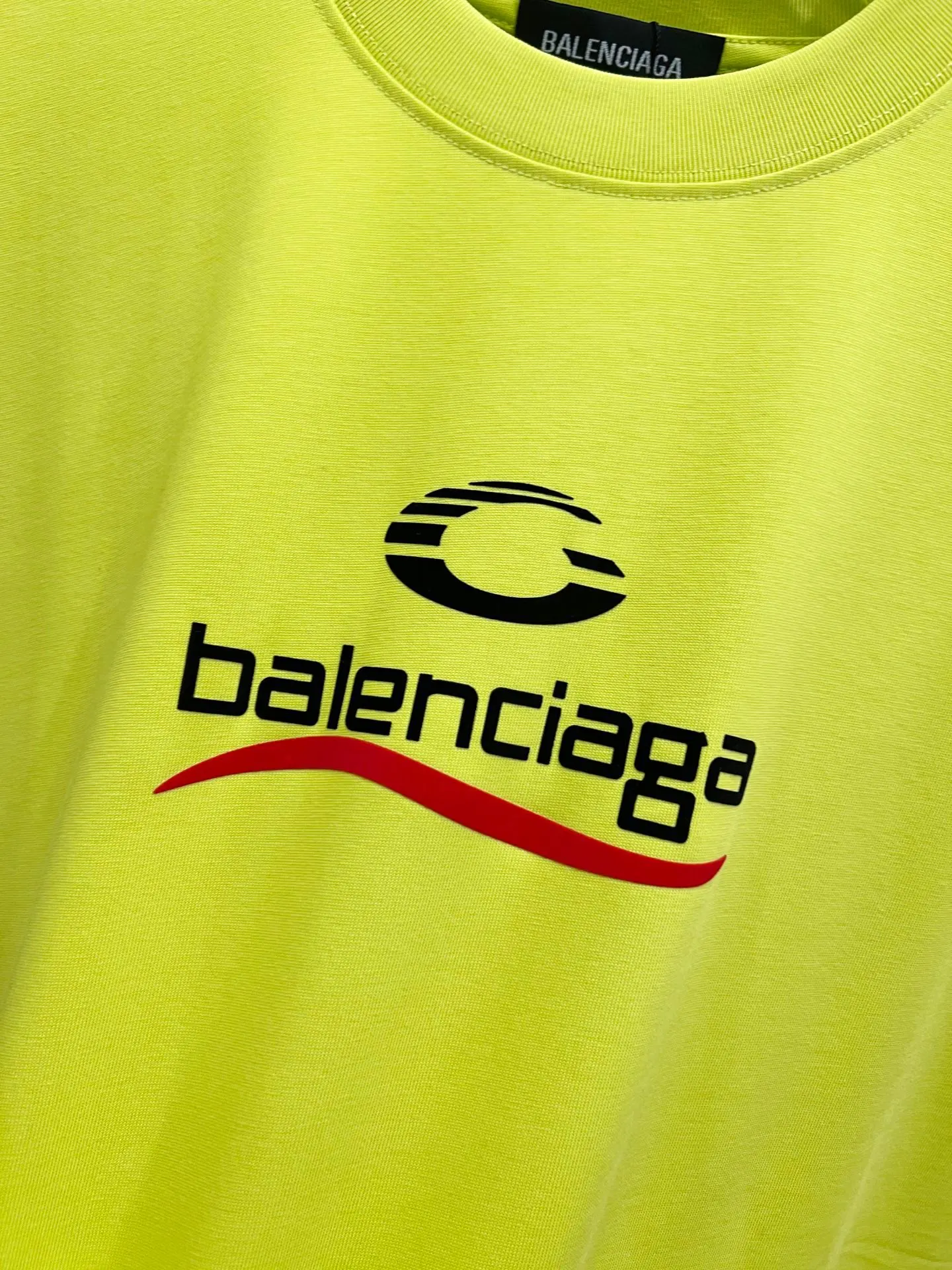 Balenciaga 波浪字母印花圆领短袖T恤 荧光黄