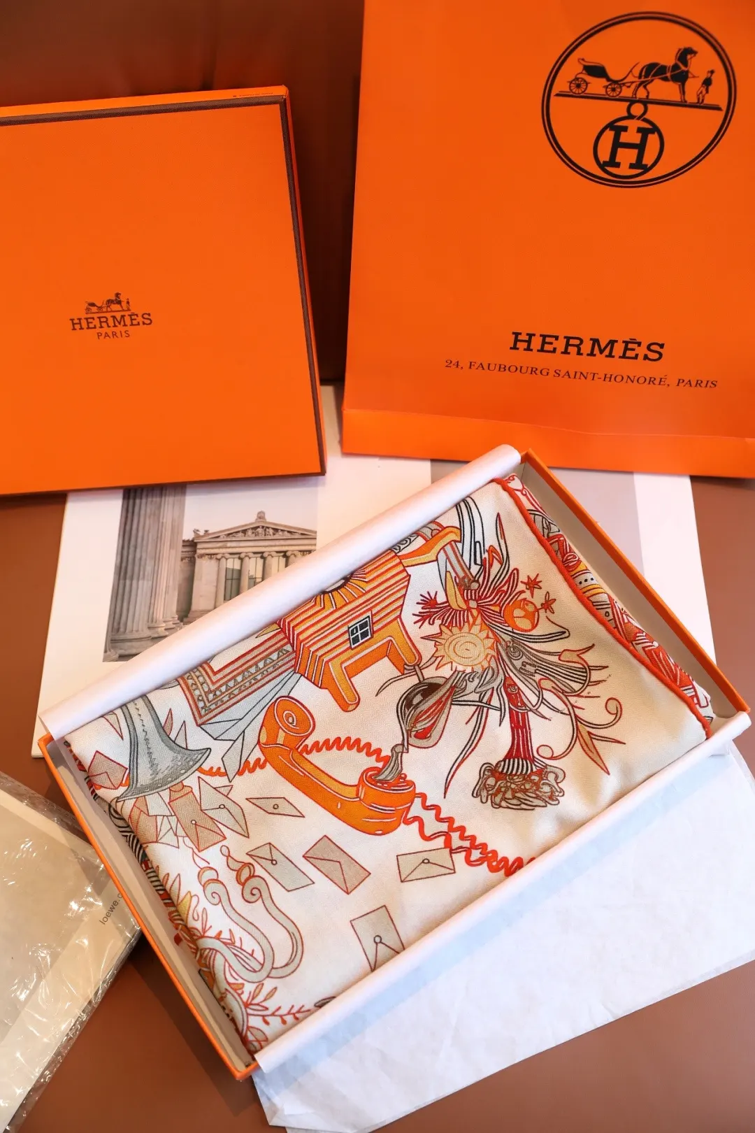 Hermes Fashion Item Image 9 Hermes Fashion Item Image 9