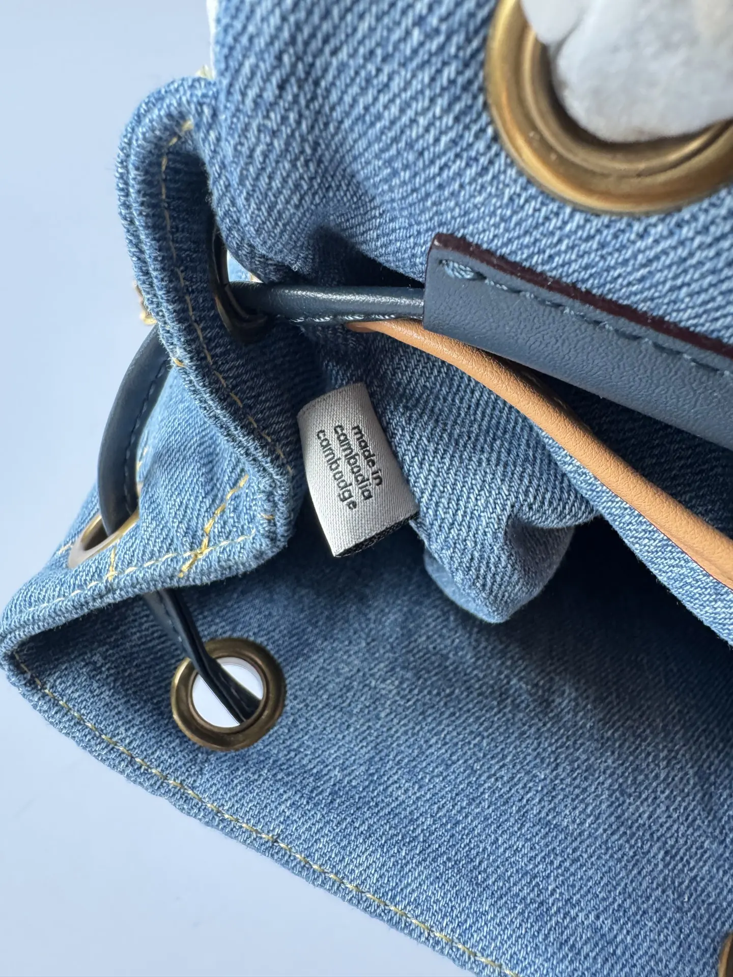 Coach 蓝色 牛仔 羊皮 双肩包 实用双肩款