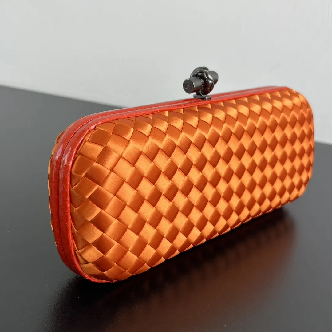 Bottega Veneta 化妝包 便携收納款