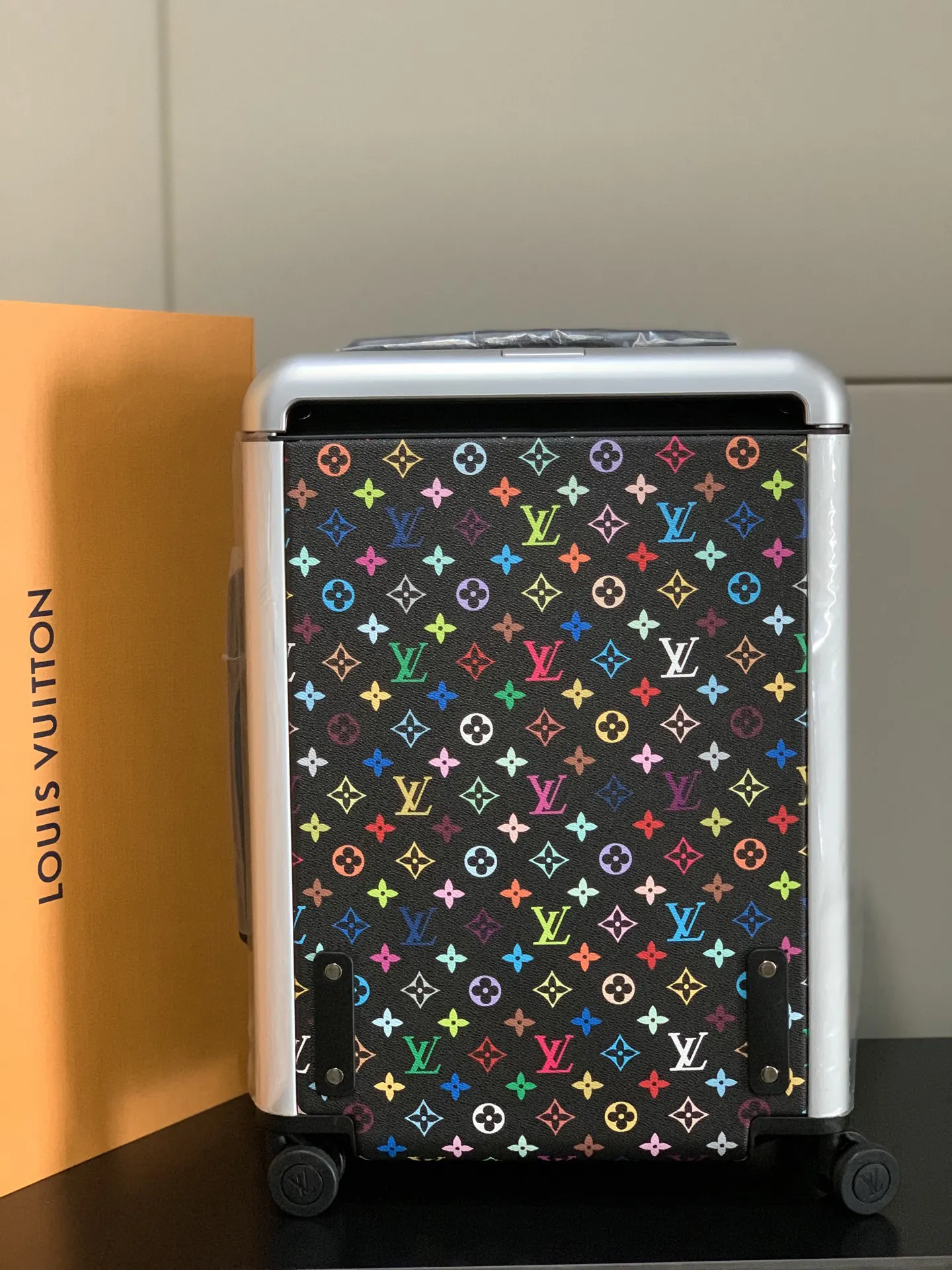 灰色 銀色 拉杆真皮包裹 行李箱 旅行拉杆款 輕便出行款