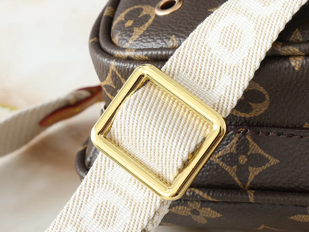 Monogram Chain Bag Leather