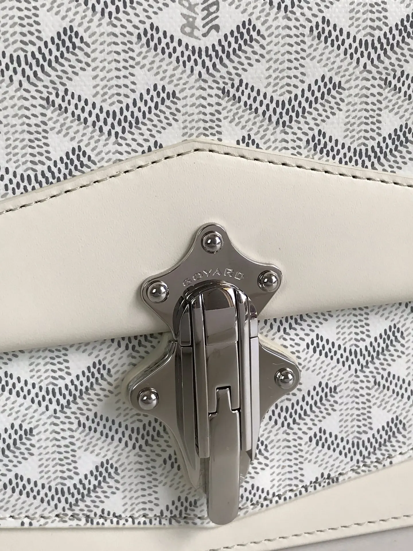 Caro 小牛皮 行李箱 旅行拉杆款 轻便出行款