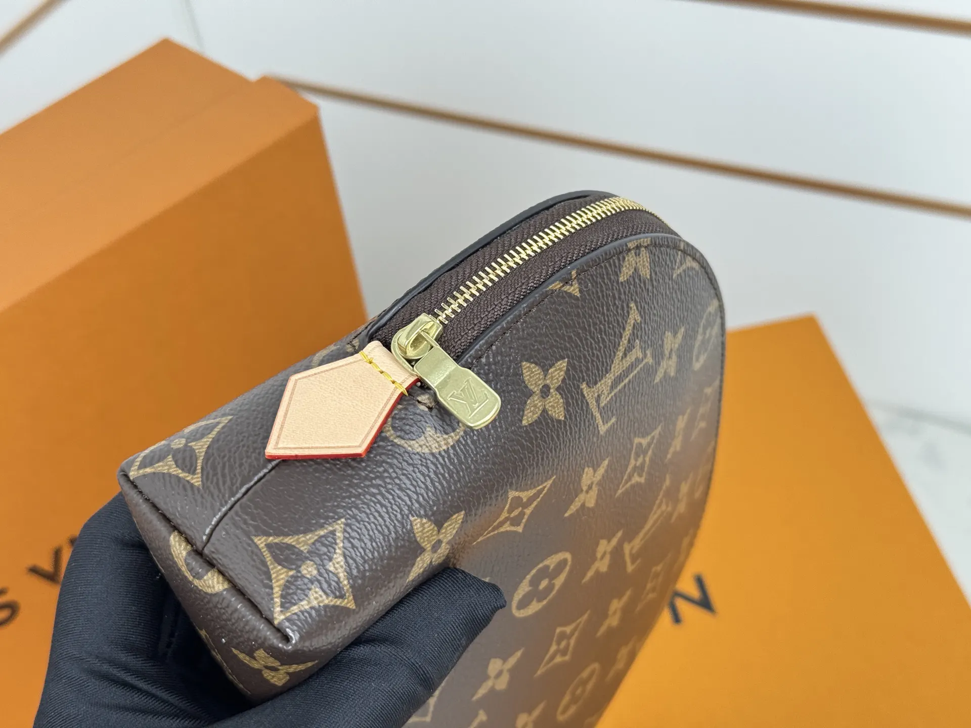 金色 帆布 化妝包 便携收納款