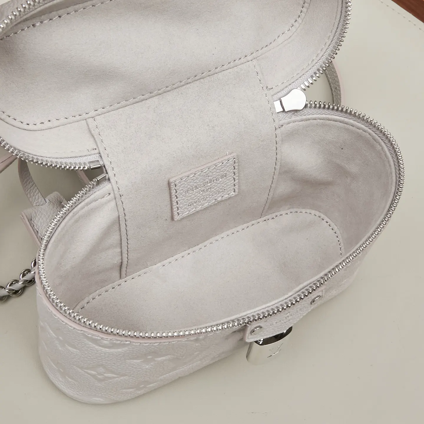 Louis Vuitton Gray Chain Bag Leather