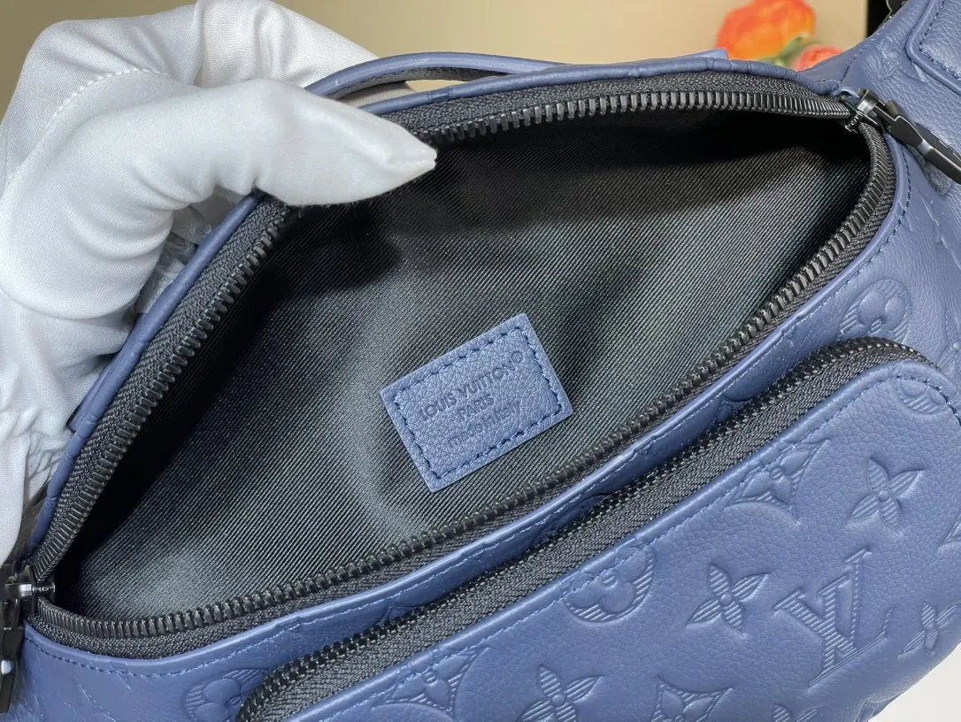 黑色 蓝色 小牛皮 斜挎包 轻便斜挎款