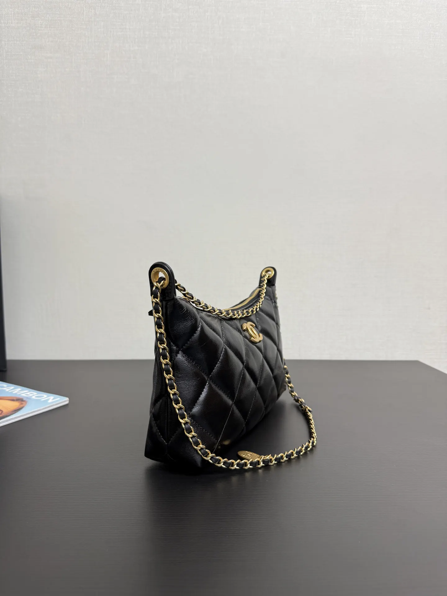 Hobo 黑金hobo腋下包 古铜色五金扣高级 复古腋下背款