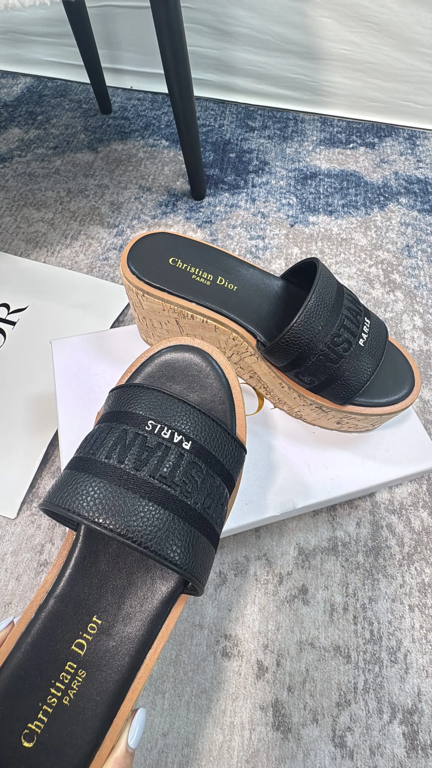Dior Slippers Comfortable And Image 3 Dior Slippers Comfortable And Image 3