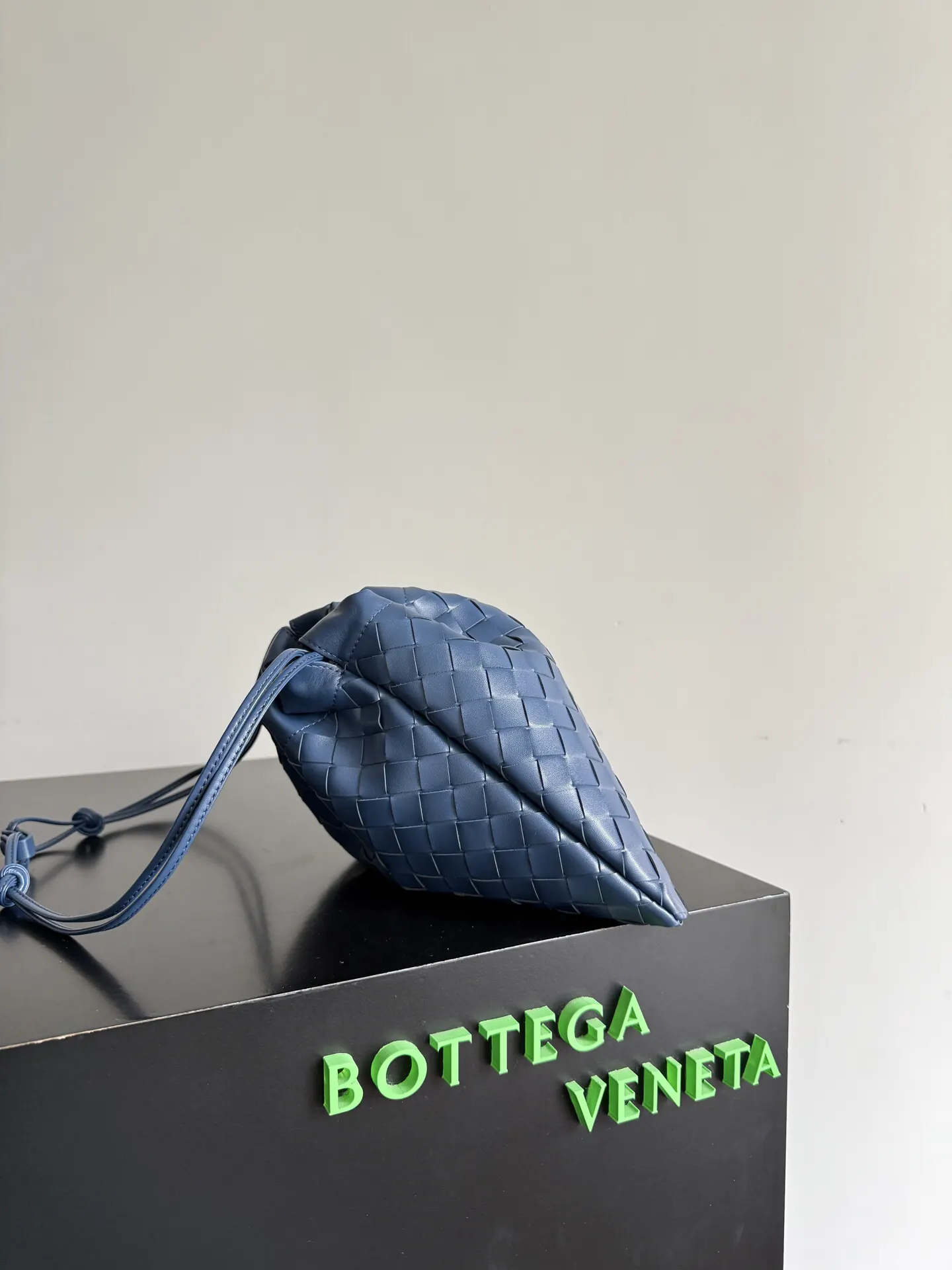 Bottega Veneta 尼龍 手拿包 精致手拿款